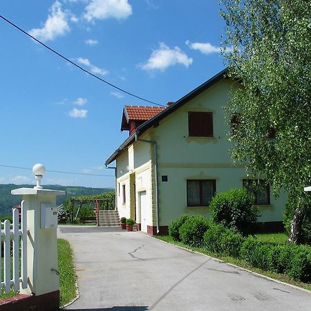 Apartments Vidos Drežnik Grad Стая снимка